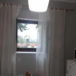 Apartment 4 Seasons 1 *