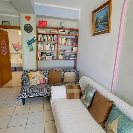 Lejlighed 4 Seasons 1 *