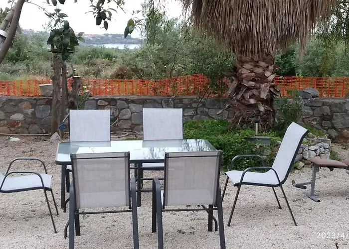 4 Seasons 1 Neokhorion (Messenia)