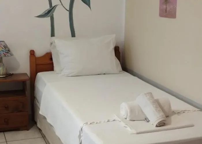 4 Seasons 1 * Neokhorion (Messenia)